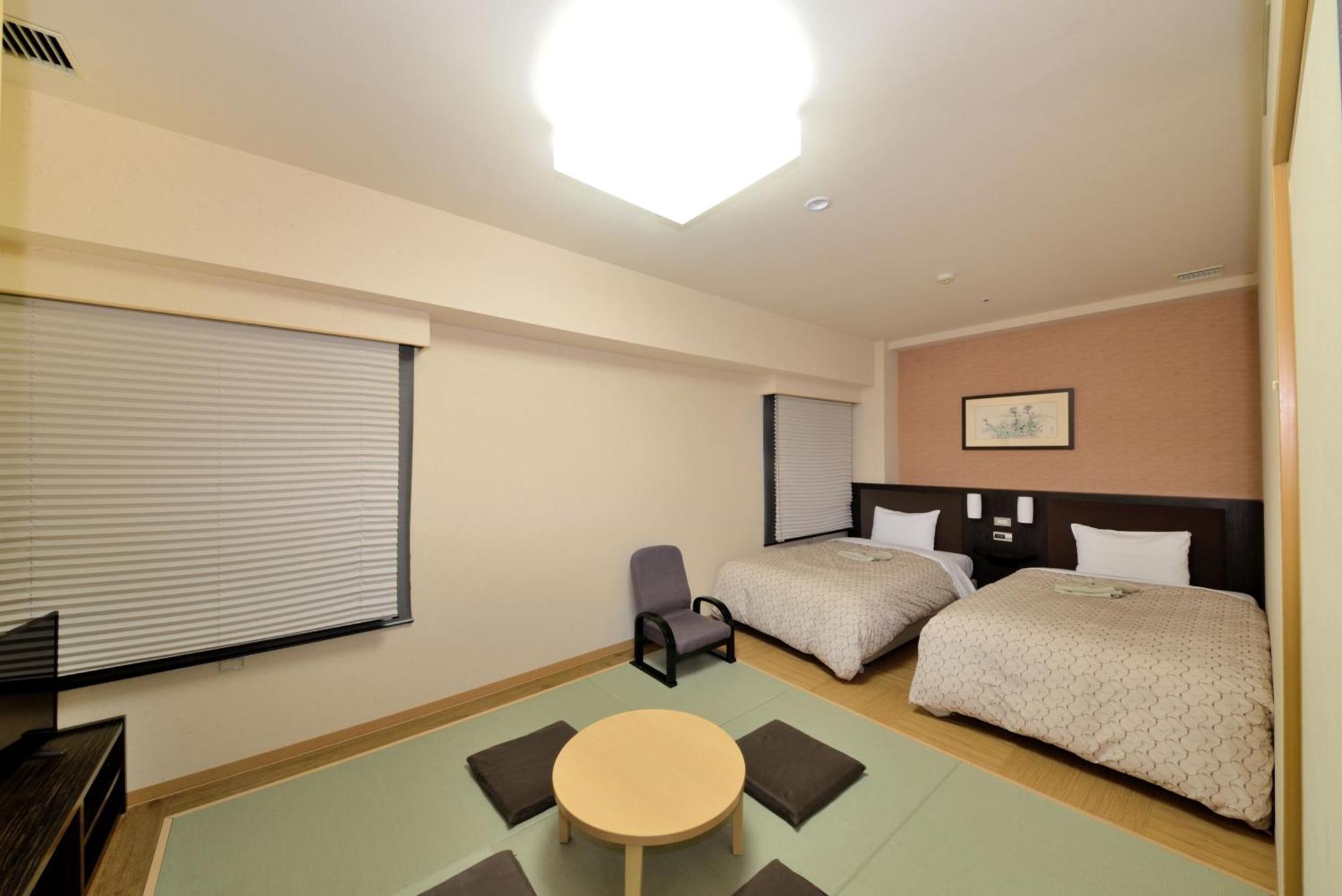 Toyama Manten Hotel Екстер'єр фото